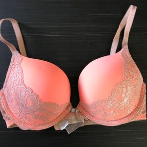 Victoria’s Secret pink push-up 32b bra